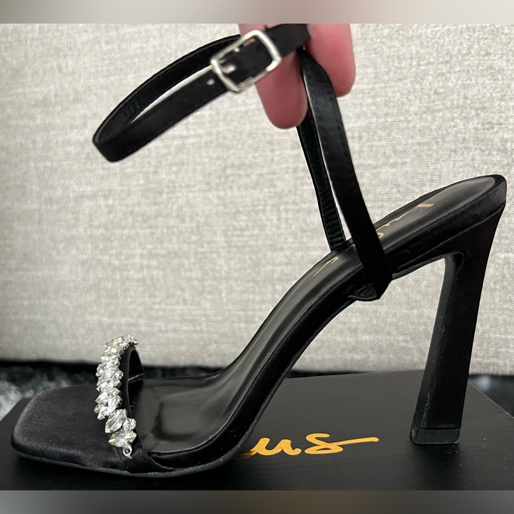 Lulu’s Size 7.5, 3” heels. Black satin with “Diamond”/Gem detail.